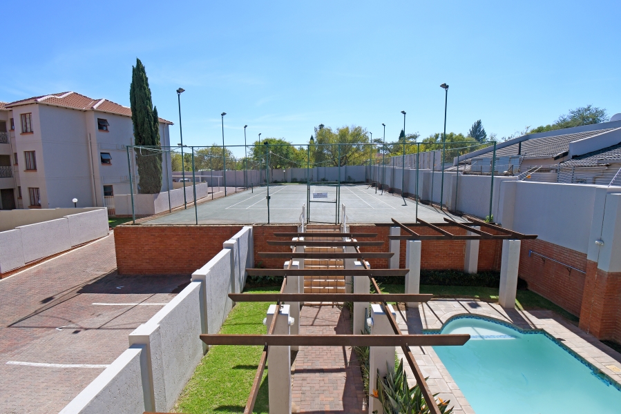 2 Bedroom Property for Sale in Sunninghill Gauteng