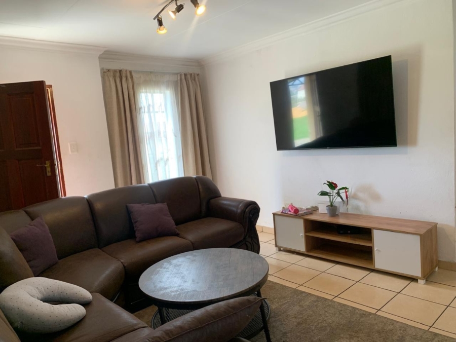 2 Bedroom Property for Sale in Visagie Park Gauteng
