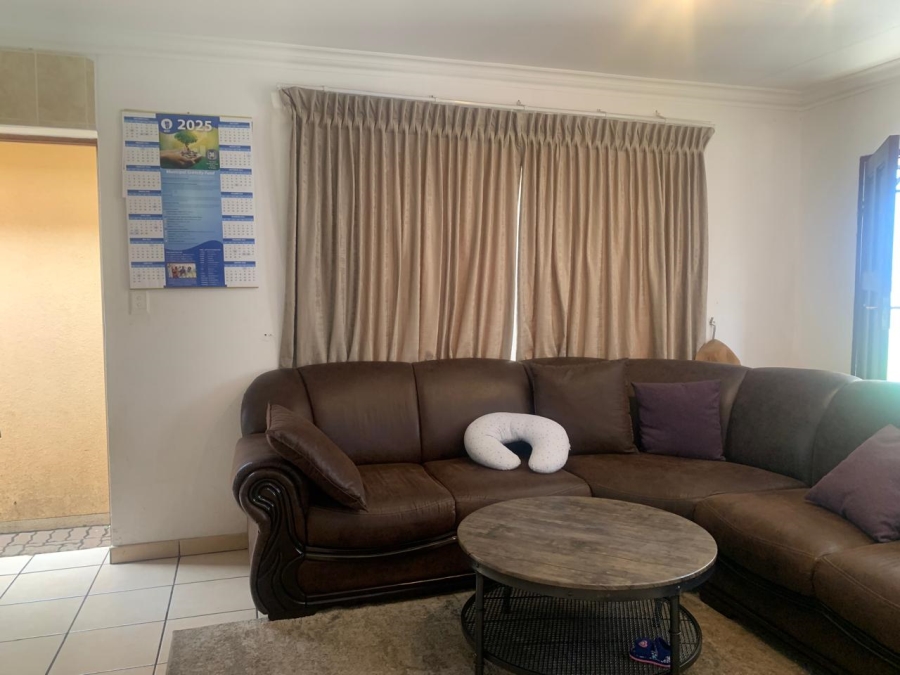 2 Bedroom Property for Sale in Visagie Park Gauteng