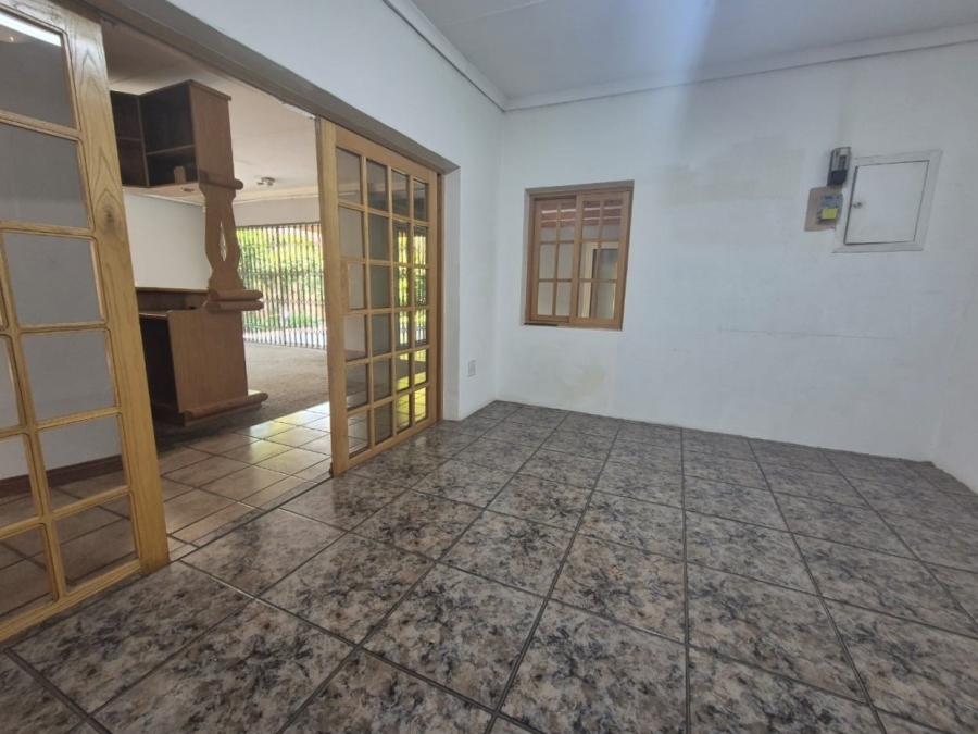 3 Bedroom Property for Sale in Three Rivers Proper Gauteng