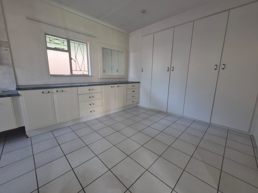 3 Bedroom Property for Sale in Three Rivers Proper Gauteng