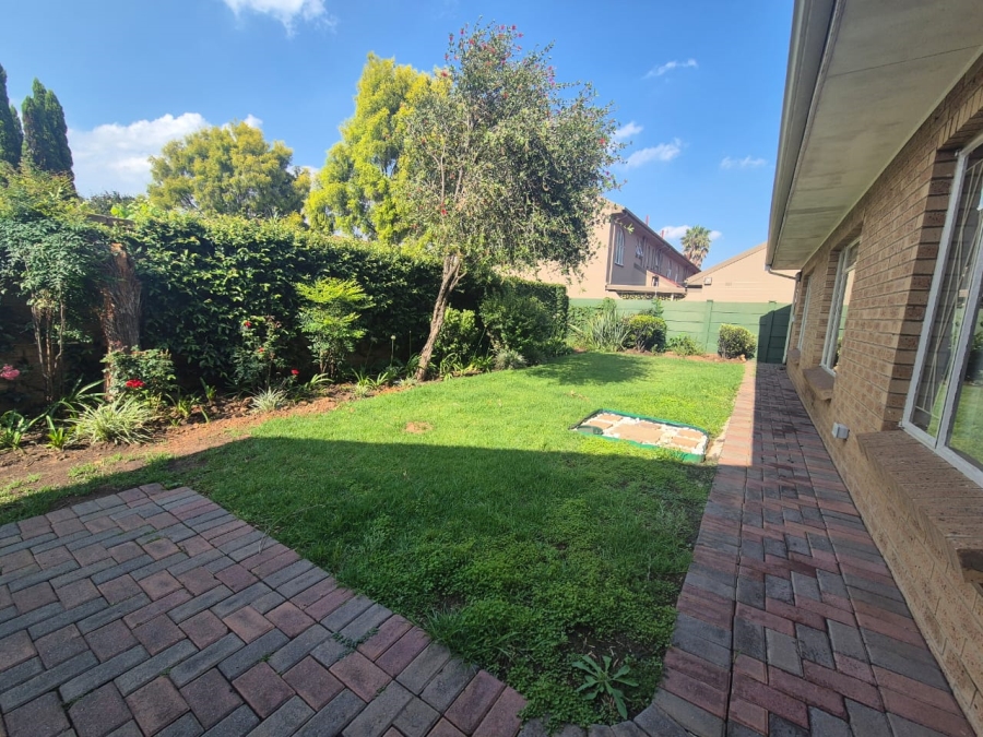 3 Bedroom Property for Sale in Three Rivers Proper Gauteng