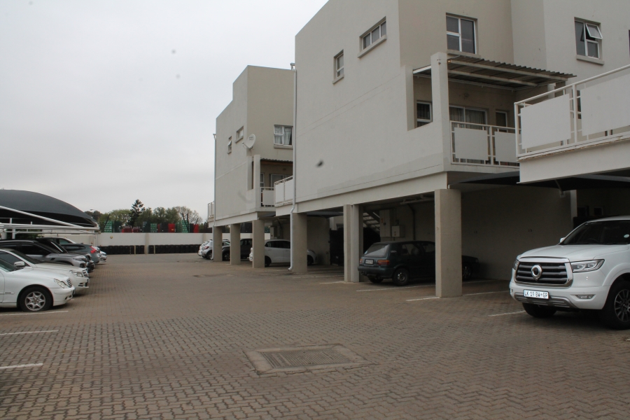 2 Bedroom Property for Sale in Mayberry Park Gauteng