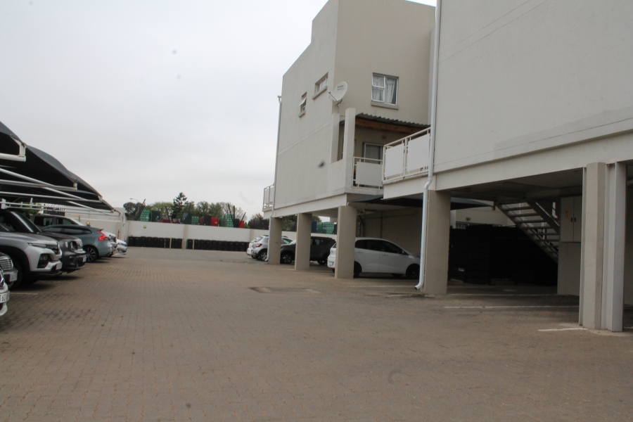 2 Bedroom Property for Sale in Mayberry Park Gauteng