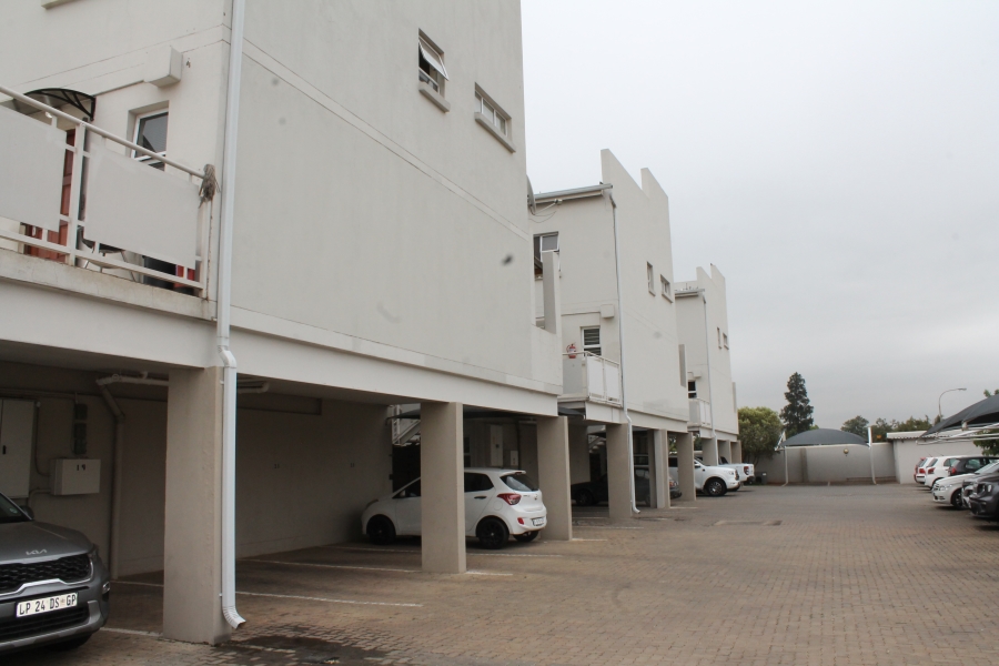 2 Bedroom Property for Sale in Mayberry Park Gauteng