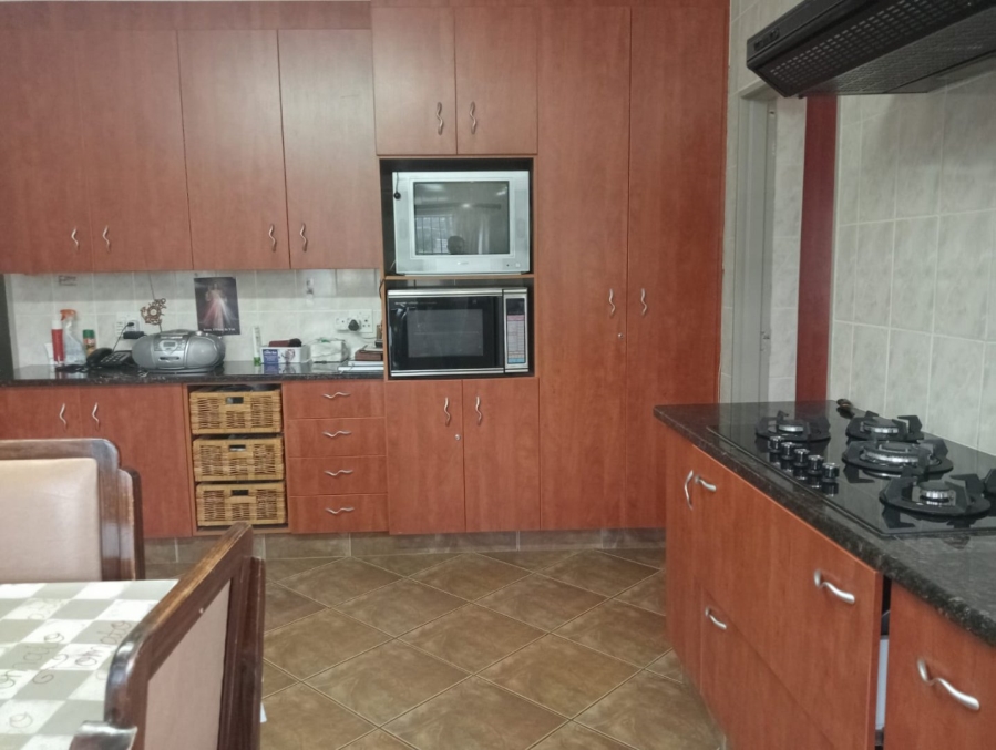 4 Bedroom Property for Sale in Wilbotsdal A H Gauteng