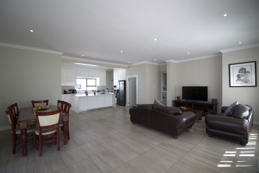 4 Bedroom Property for Sale in Blue Valley Golf Estate Gauteng