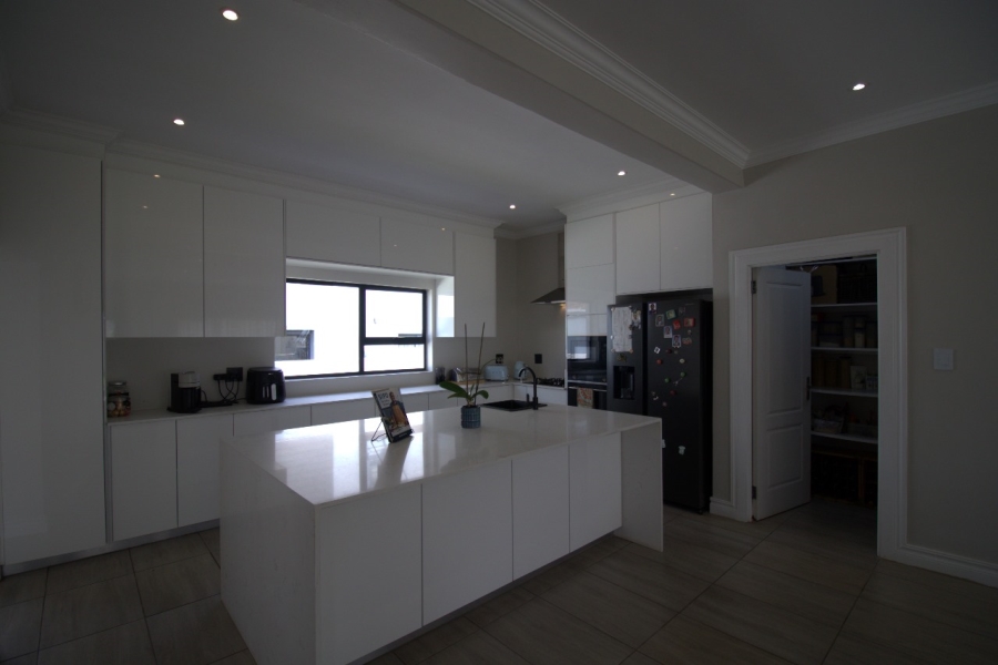4 Bedroom Property for Sale in Blue Valley Golf Estate Gauteng