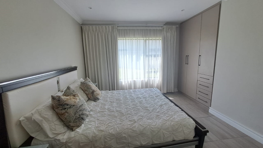 4 Bedroom Property for Sale in Blue Valley Golf Estate Gauteng