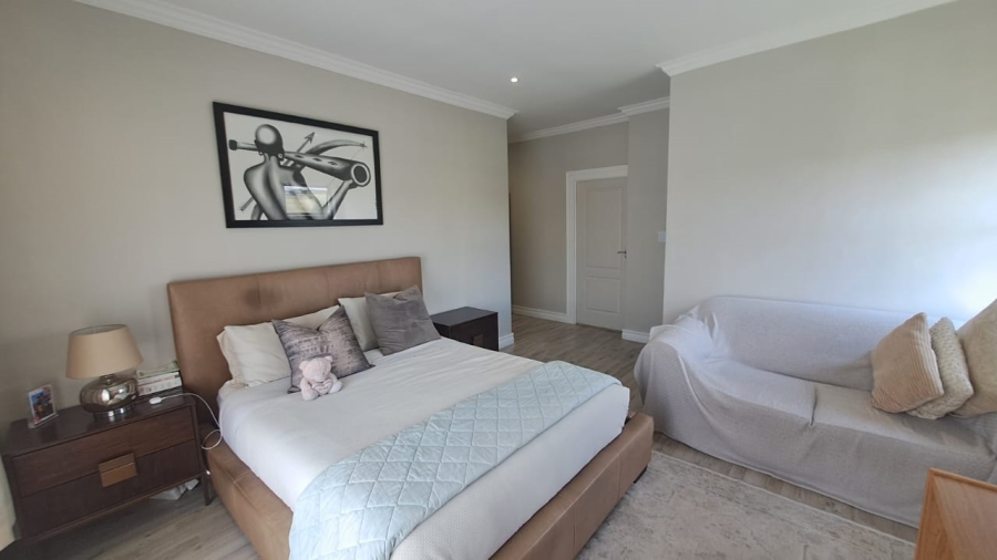 4 Bedroom Property for Sale in Blue Valley Golf Estate Gauteng