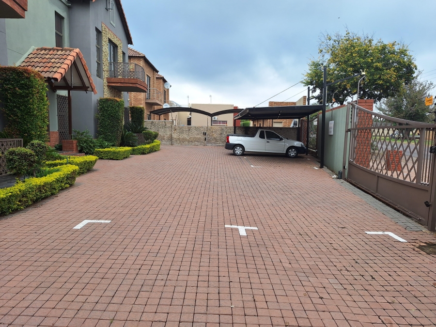 Commercial Property for Sale in Wierda Park Gauteng