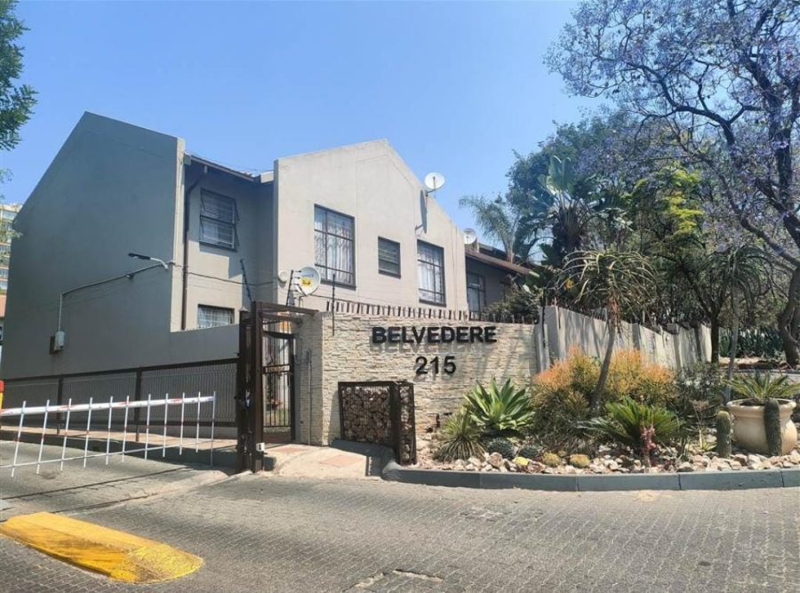 2 Bedroom Property for Sale in La Montagne Gauteng