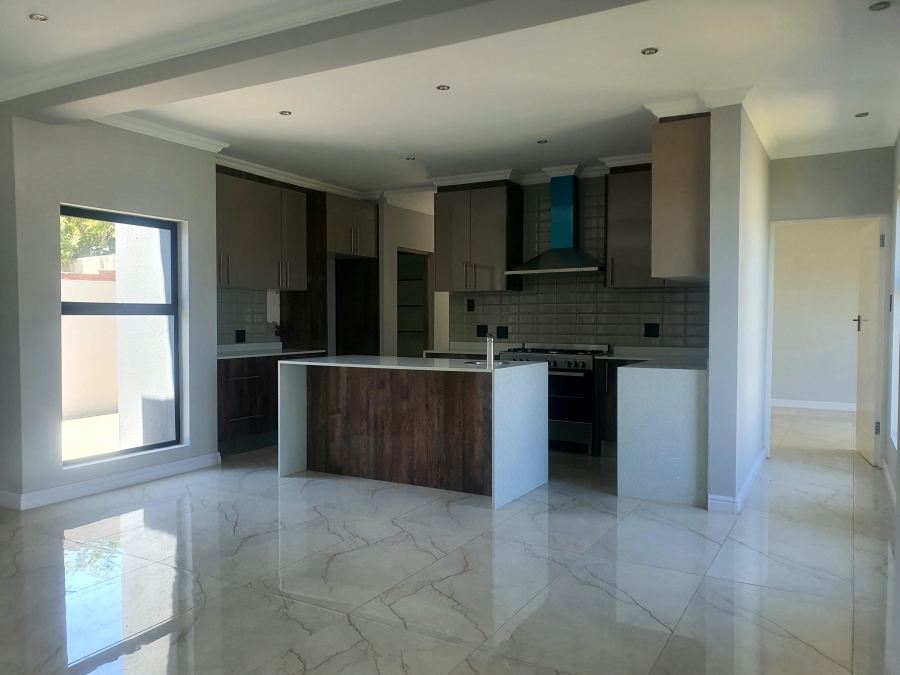 4 Bedroom Property for Sale in Eldo Village Estate Gauteng