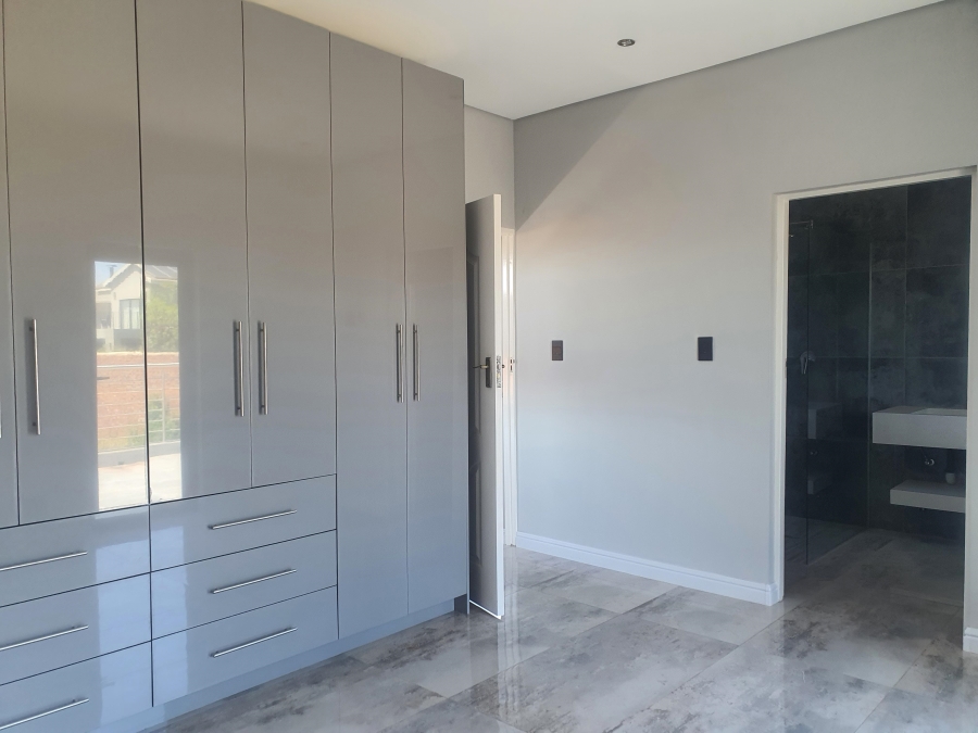 4 Bedroom Property for Sale in Eldo Village Estate Gauteng