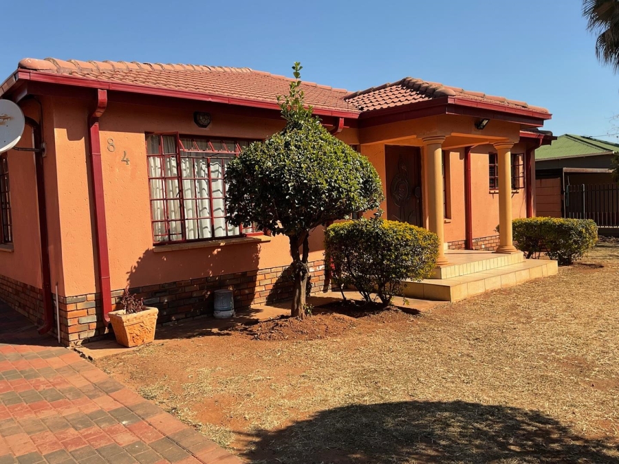 To Let 4 Bedroom Property for Rent in Proclamation Hill Gauteng