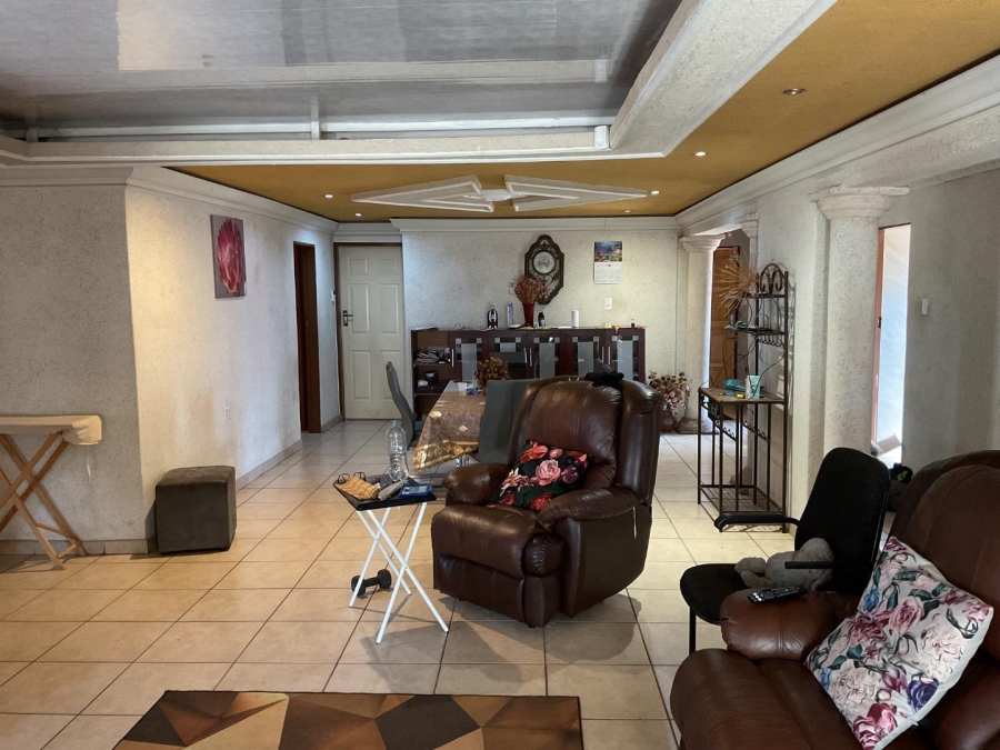 To Let 4 Bedroom Property for Rent in Proclamation Hill Gauteng