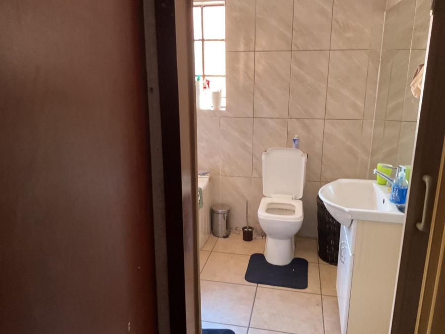 To Let 4 Bedroom Property for Rent in Proclamation Hill Gauteng