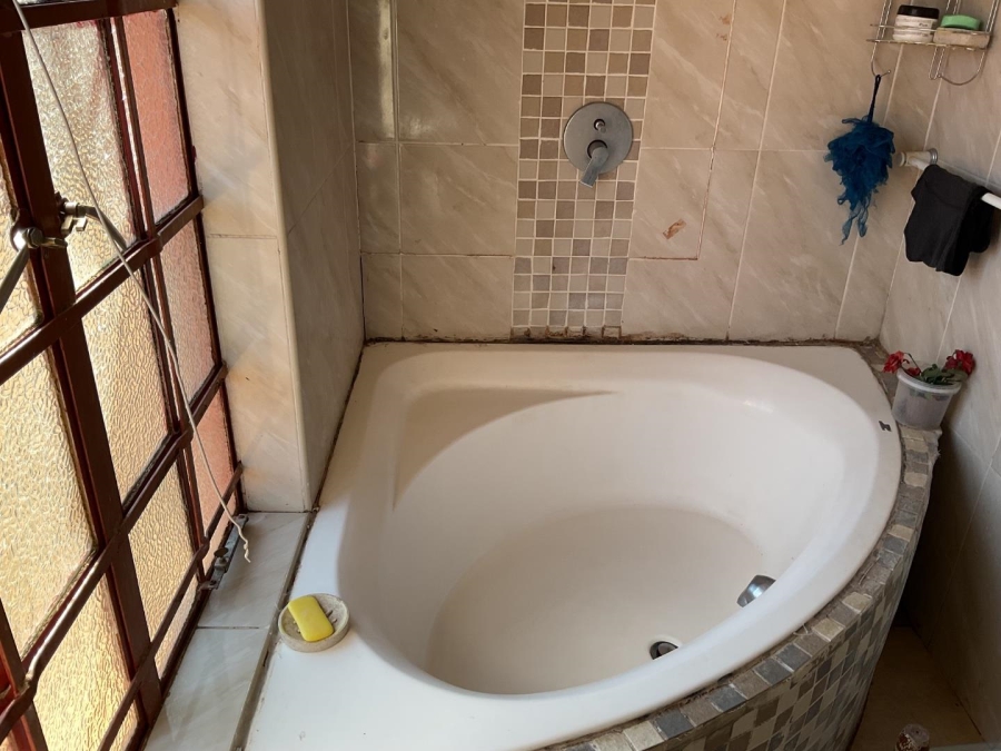 To Let 4 Bedroom Property for Rent in Proclamation Hill Gauteng
