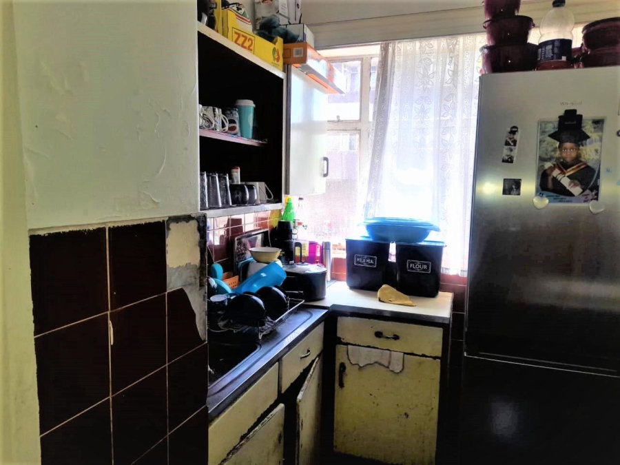 1 Bedroom Property for Sale in Yeoville Gauteng
