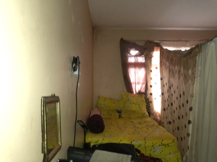 1 Bedroom Property for Sale in Hillbrow Gauteng