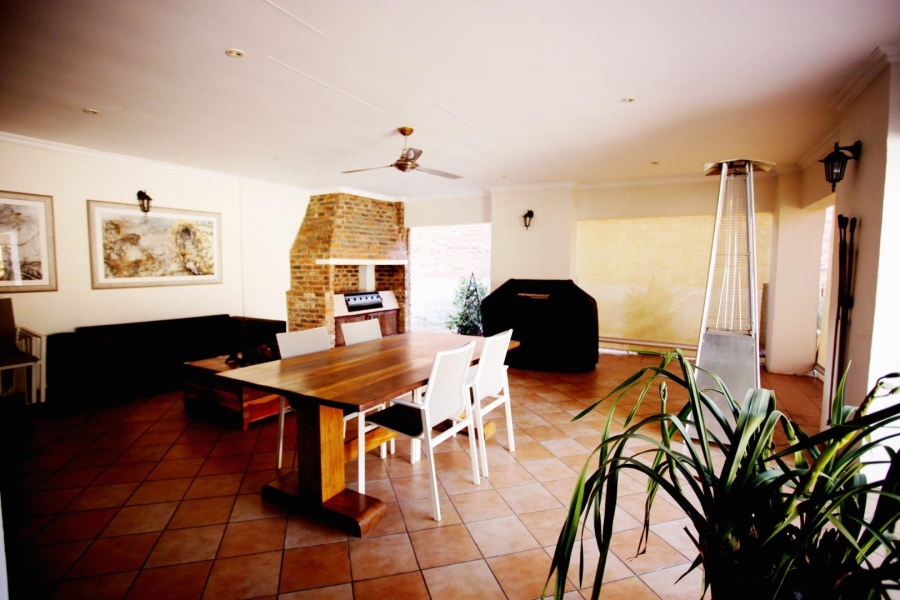 4 Bedroom Property for Sale in Three Rivers Proper Gauteng