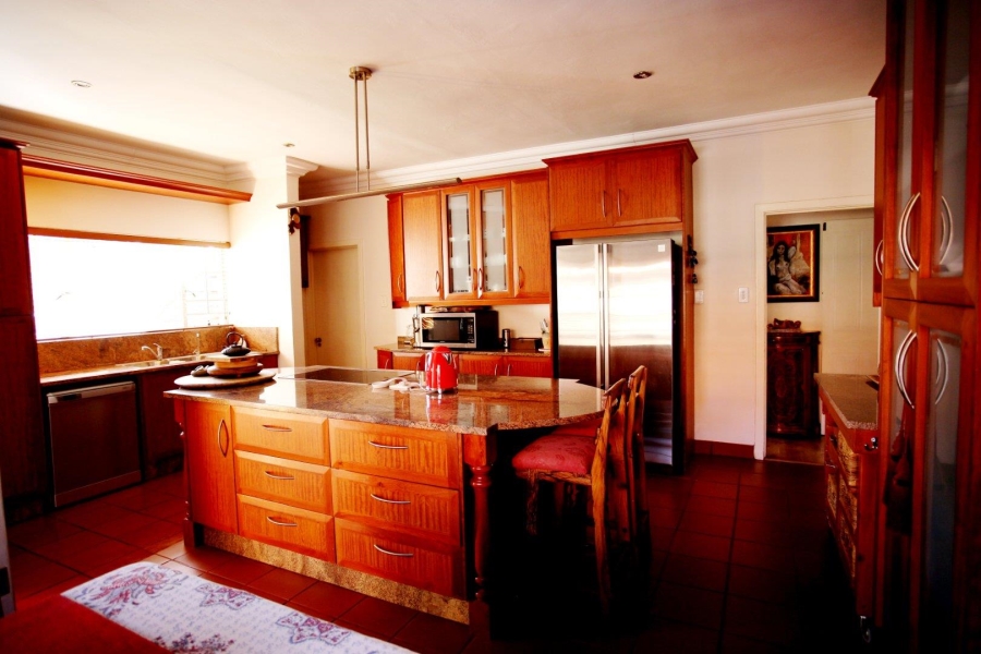 4 Bedroom Property for Sale in Three Rivers Proper Gauteng