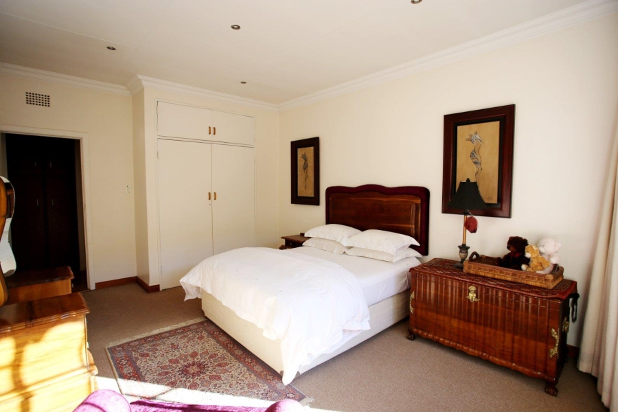 4 Bedroom Property for Sale in Three Rivers Proper Gauteng