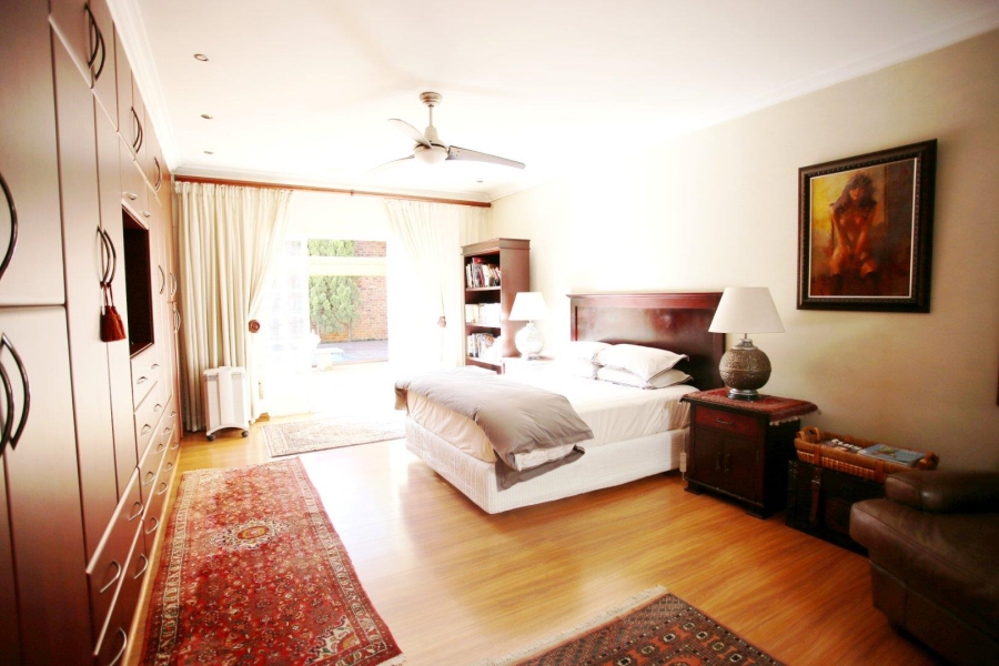 4 Bedroom Property for Sale in Three Rivers Proper Gauteng