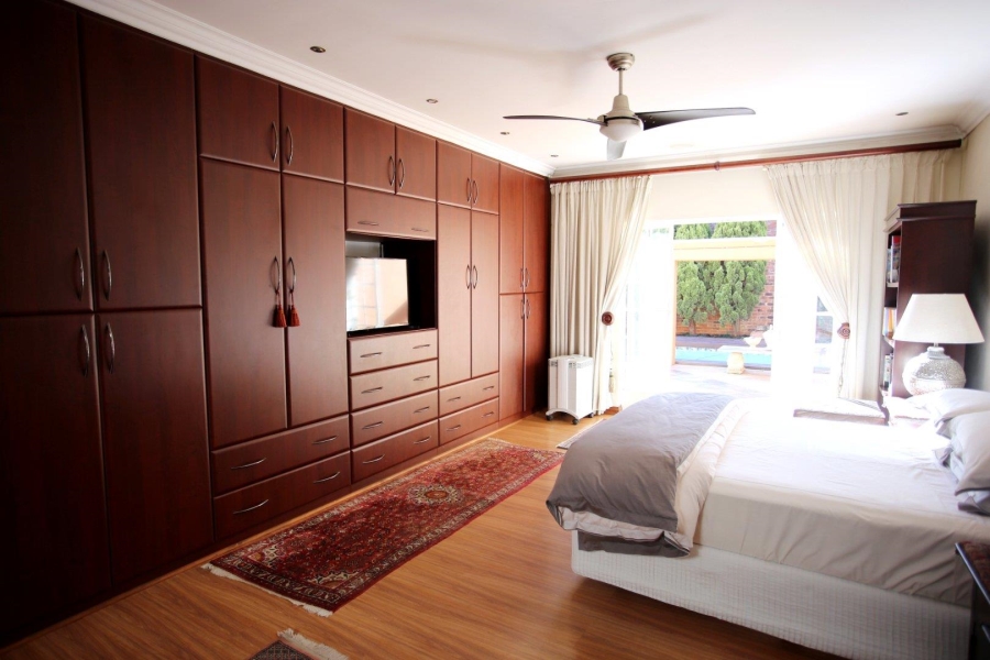 4 Bedroom Property for Sale in Three Rivers Proper Gauteng