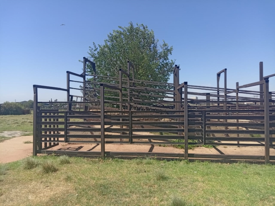 1 Bedroom Property for Sale in Roods Gardens Gauteng