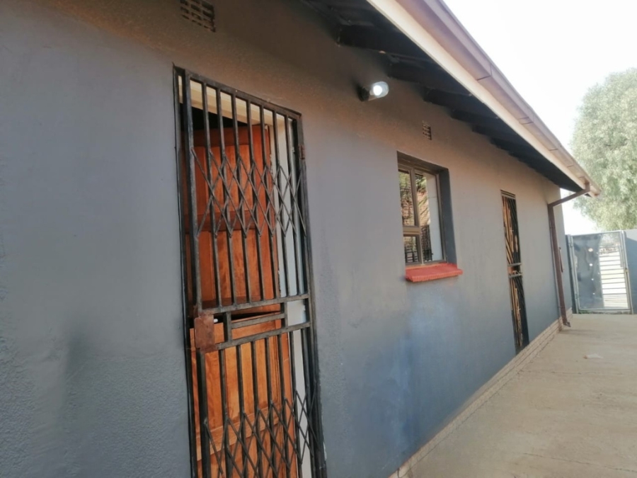 3 Bedroom Property for Sale in Sebokeng Zone 14 Gauteng