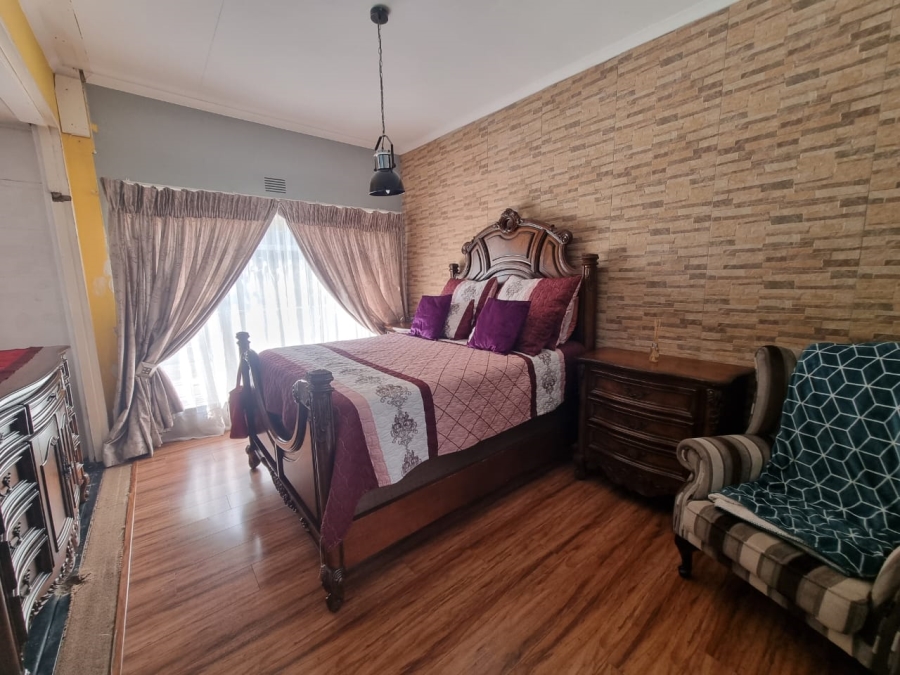 3 Bedroom Property for Sale in Vanderbijlpark SE 6 Gauteng