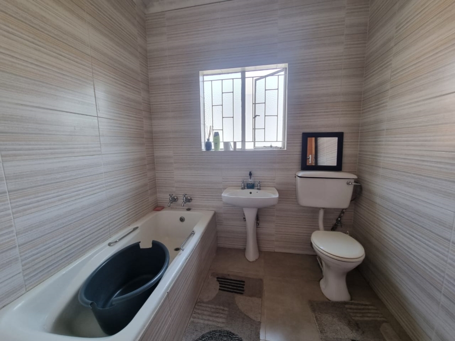 3 Bedroom Property for Sale in Vanderbijlpark SE 6 Gauteng