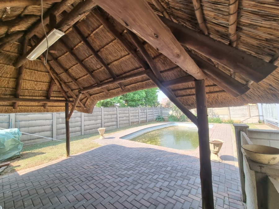 3 Bedroom Property for Sale in Vanderbijlpark SE 6 Gauteng