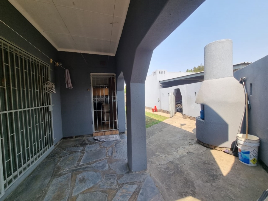 3 Bedroom Property for Sale in Vanderbijlpark SE 6 Gauteng