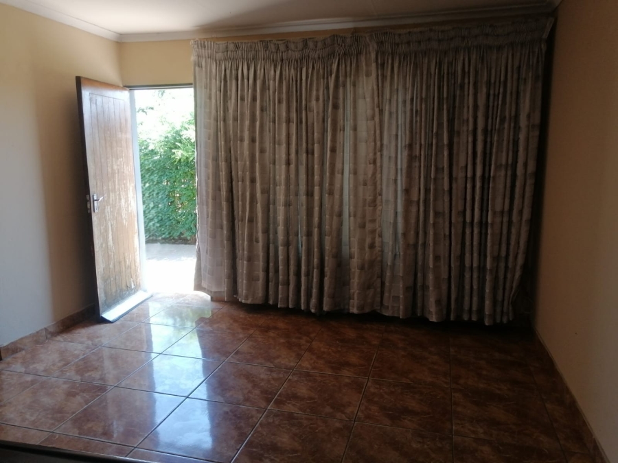 2 Bedroom Property for Sale in Stretford Gauteng