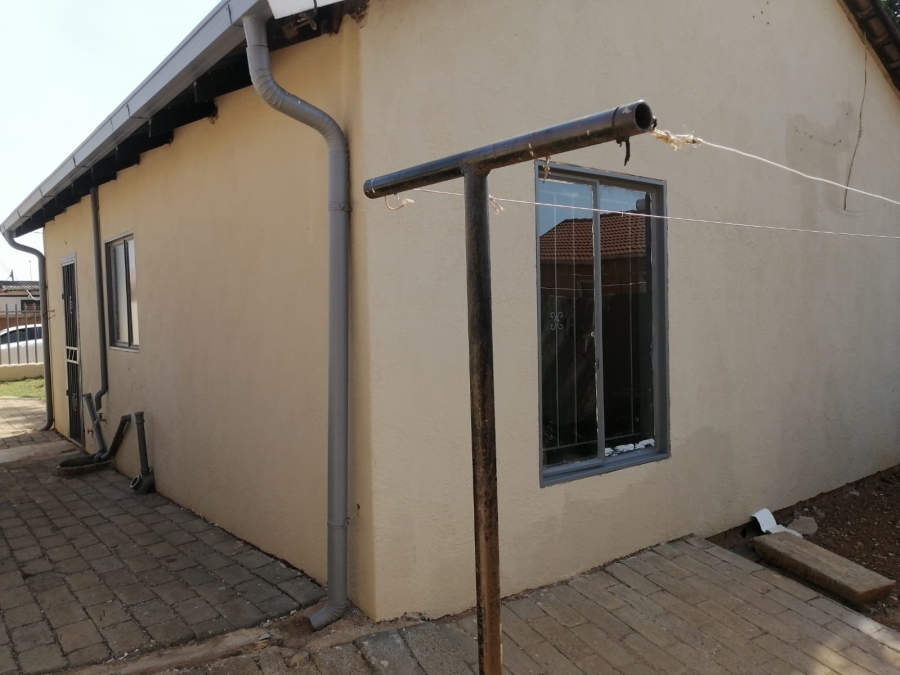 2 Bedroom Property for Sale in Stretford Gauteng