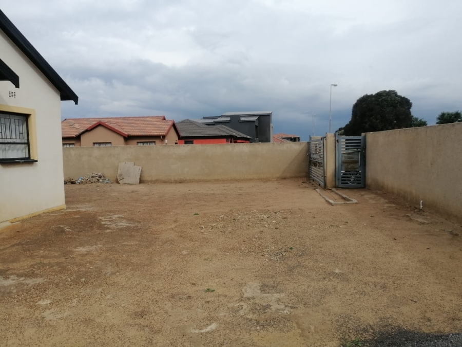 2 Bedroom Property for Sale in Vanderbijlpark CE 4 Gauteng