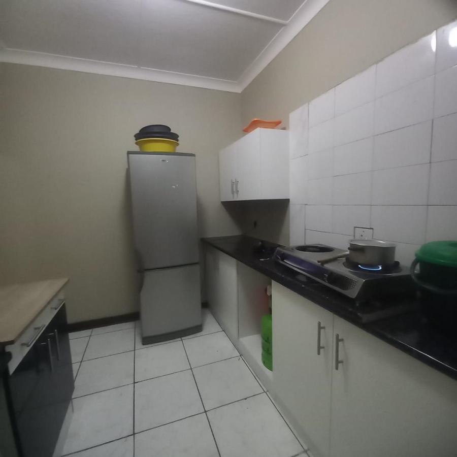 2 Bedroom Property for Sale in Driehoek Gauteng