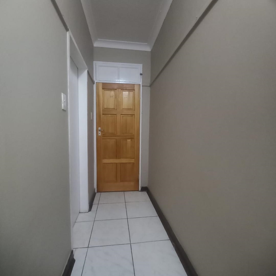 2 Bedroom Property for Sale in Driehoek Gauteng