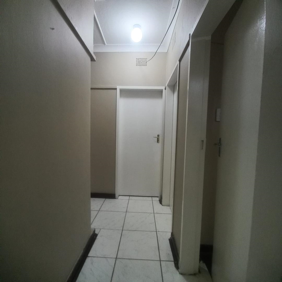 2 Bedroom Property for Sale in Driehoek Gauteng