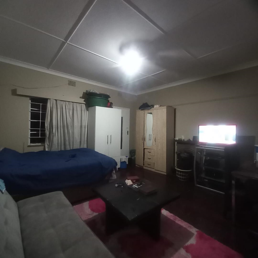 2 Bedroom Property for Sale in Driehoek Gauteng