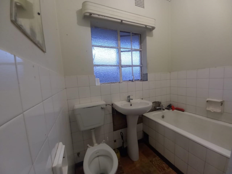 2 Bedroom Property for Sale in Driehoek Gauteng