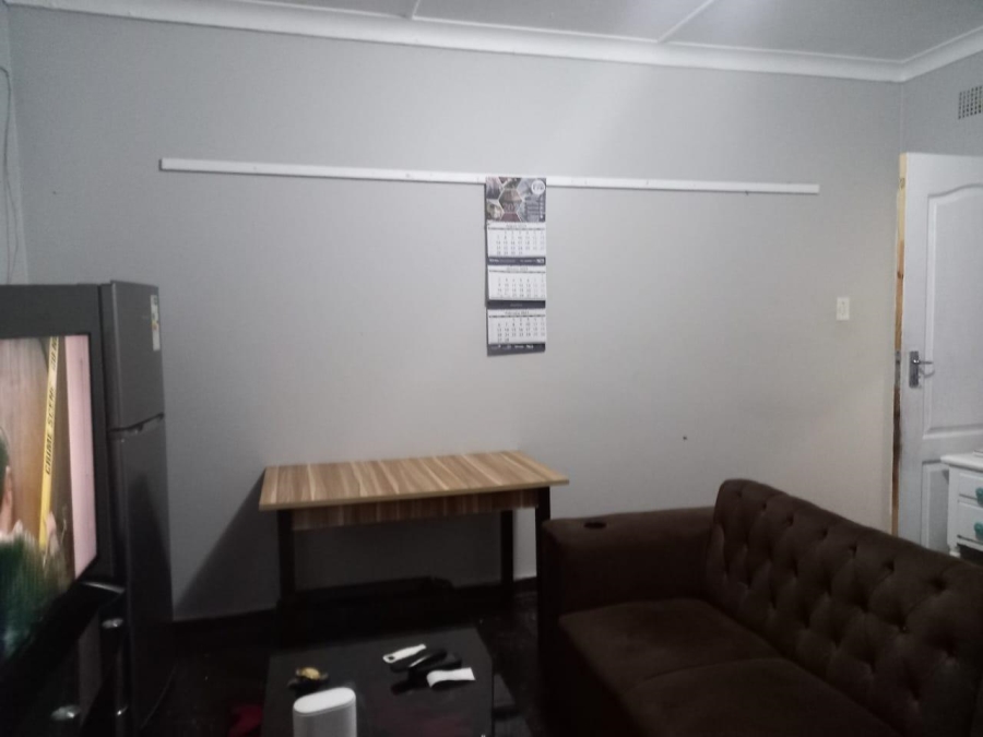 2 Bedroom Property for Sale in Driehoek Gauteng