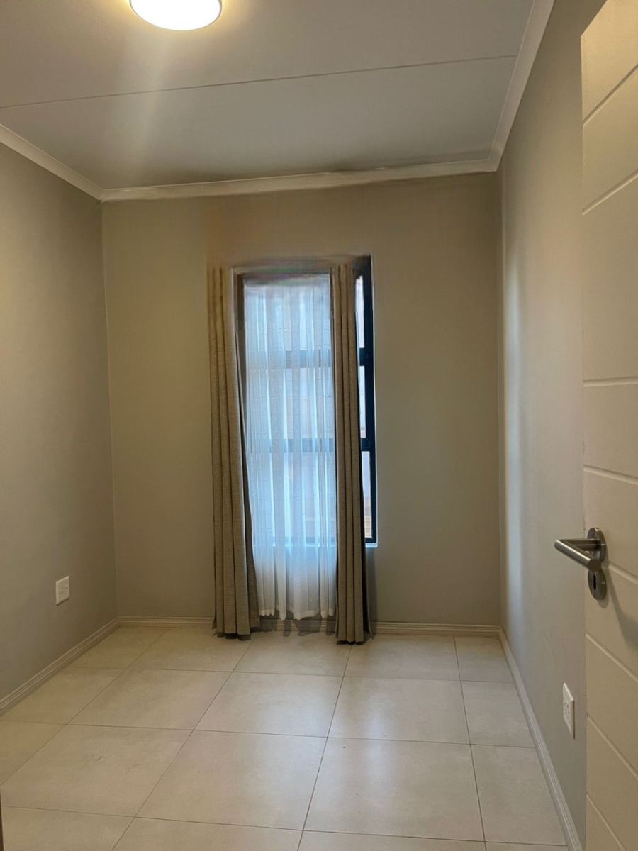 2 Bedroom Property for Sale in Carlswald Gauteng