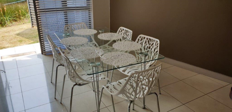 2 Bedroom Property for Sale in Wendywood Gauteng