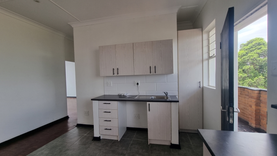 To Let 1 Bedroom Property for Rent in Blairgowrie Gauteng
