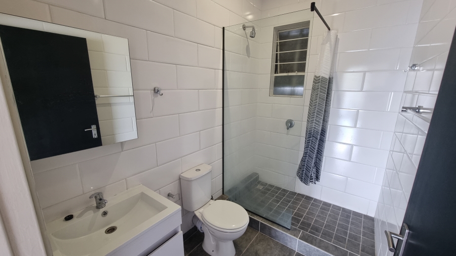 To Let 1 Bedroom Property for Rent in Blairgowrie Gauteng