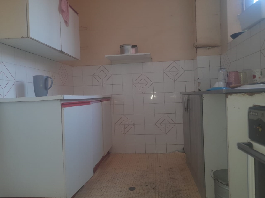 2 Bedroom Property for Sale in Hillbrow Gauteng