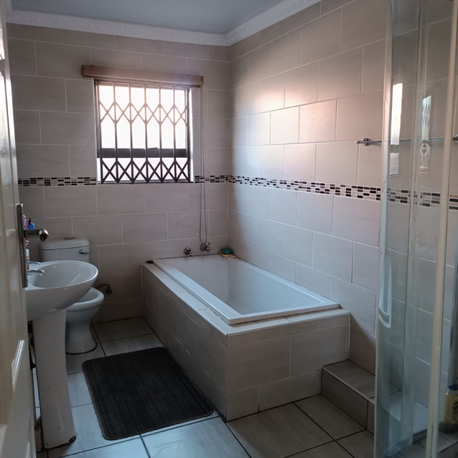 3 Bedroom Property for Sale in Kagiso Gauteng